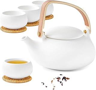 ZENS Teekanne Porzellan Set, Teeservice Chinesisch Keramik mit Sieb für Losen Tee, 800ml Matt Weiß Japanische kanne & 4 Tasse 130ml mit Modern Bugholz Griff & Rattan-Untersetzer, Mütter Geschenk