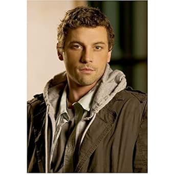 Jericho with Skeet Ulrich as Jake Green Close Up Smile 8 X ...