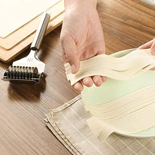 9.1x2.5x2.83in High Grade Stainless Steel Noodle Lattice Roller Docker Dough Cutter Pasta Spaghetti Maker,The Knife Wheel Can Cut Out 8 Noodles,for Kitchen Cooking Tools