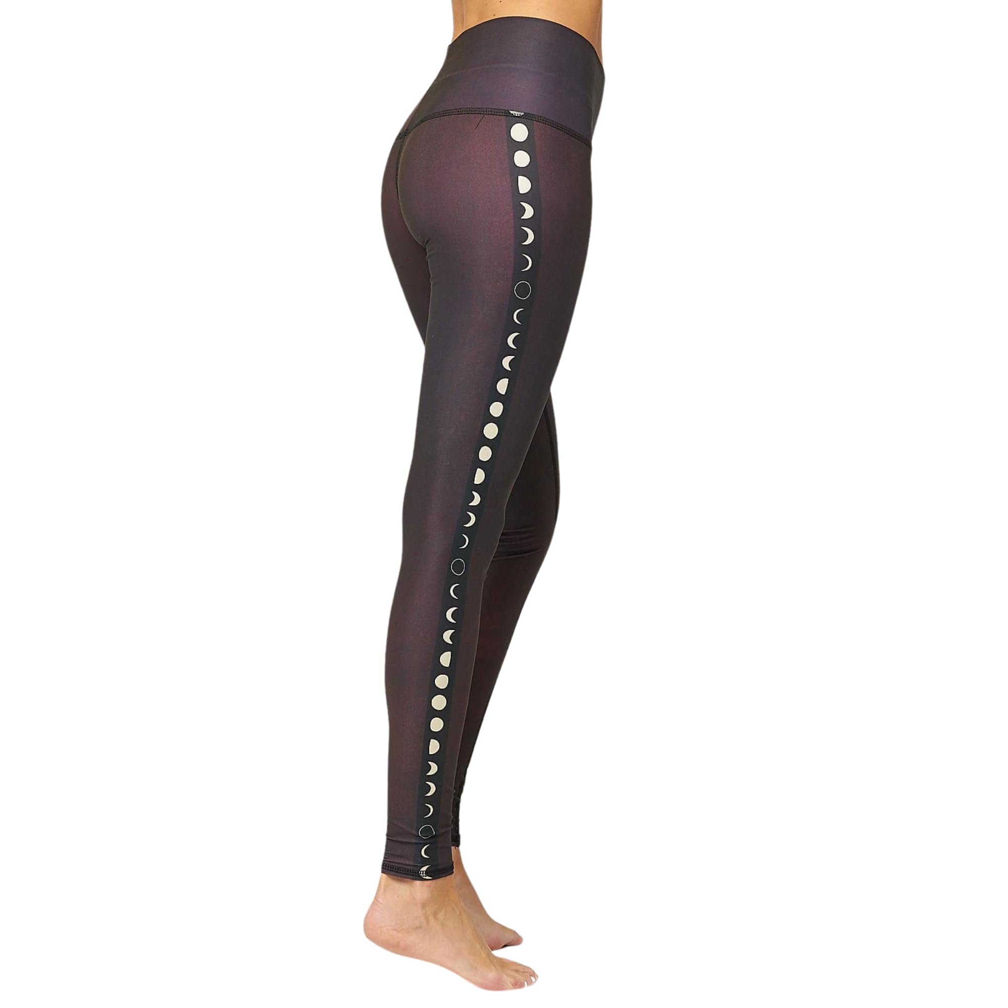 teeki Black Moon Impreso Hot Pants Leggings para mujer, fabricado en Estados Unidos, ropa deportiva de lujo ecológica sostenible de secado rápido - Pequeño