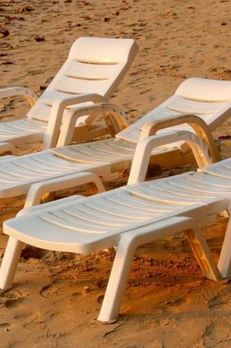 Three White Lounge Chairs on the Beach in Florida Journal: Take Notes, Write Down Memories in this 150 Page Lined Journal Paperback โ 5 Sept. 2017