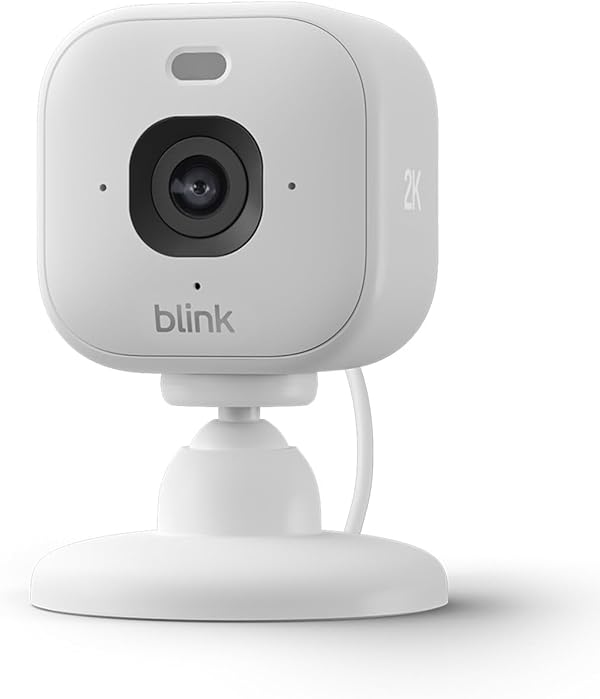 Blink Mini 2K+ (neueste Generation) Überwachungskamera für den Innenbereich | Sicherheitskamera mit Netzstecker für zuhause | 2K-Videoauflösung, 4-fach-Zoom, Nachtsicht in Farbe | 1 Kamera – Weiß