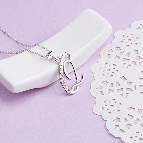 925 Sterling Silver Cubic Zirconia Alphabet Initial Letter Pendant Necklace (Q)