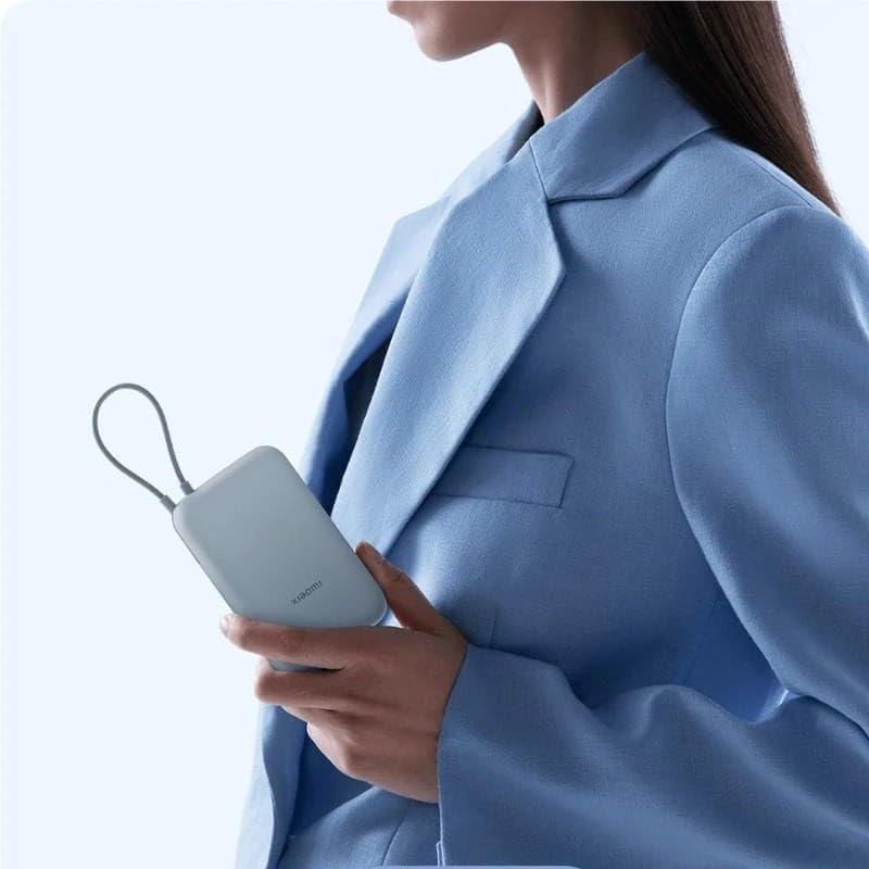 Power Bank da 22,5 W con cavo integrato, 10000 mAh, funzione di ricarica rapida, ricarica 3 dispositivi contemporaneamente, adatto per volare, ricarica in 4,5 ore, pratica e compatta, Tan