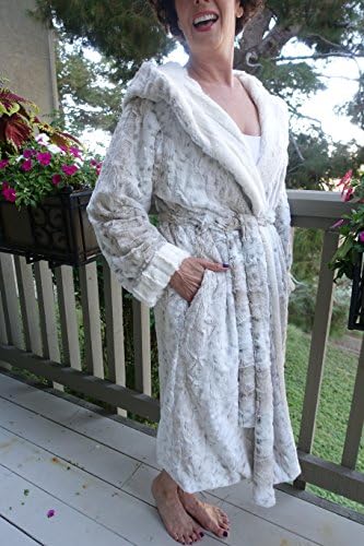 KVH by Kelly Van Halen Lynx/Ivory Mink Faux Fur Reversible Women's Med/Lg Luxury Robe