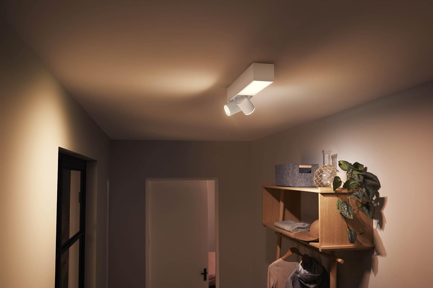 Philips Hue White & Color Ambiance Centris 2er Spot, dimmbar, 16 Mio. Farben, steuerbar via App, kompatibel mit Amazon Alexa, weiß, neue Generation 7