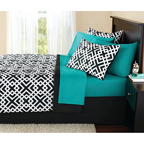 80 Off 8 Piece Black White Interlocking Geo Comforter Set Full