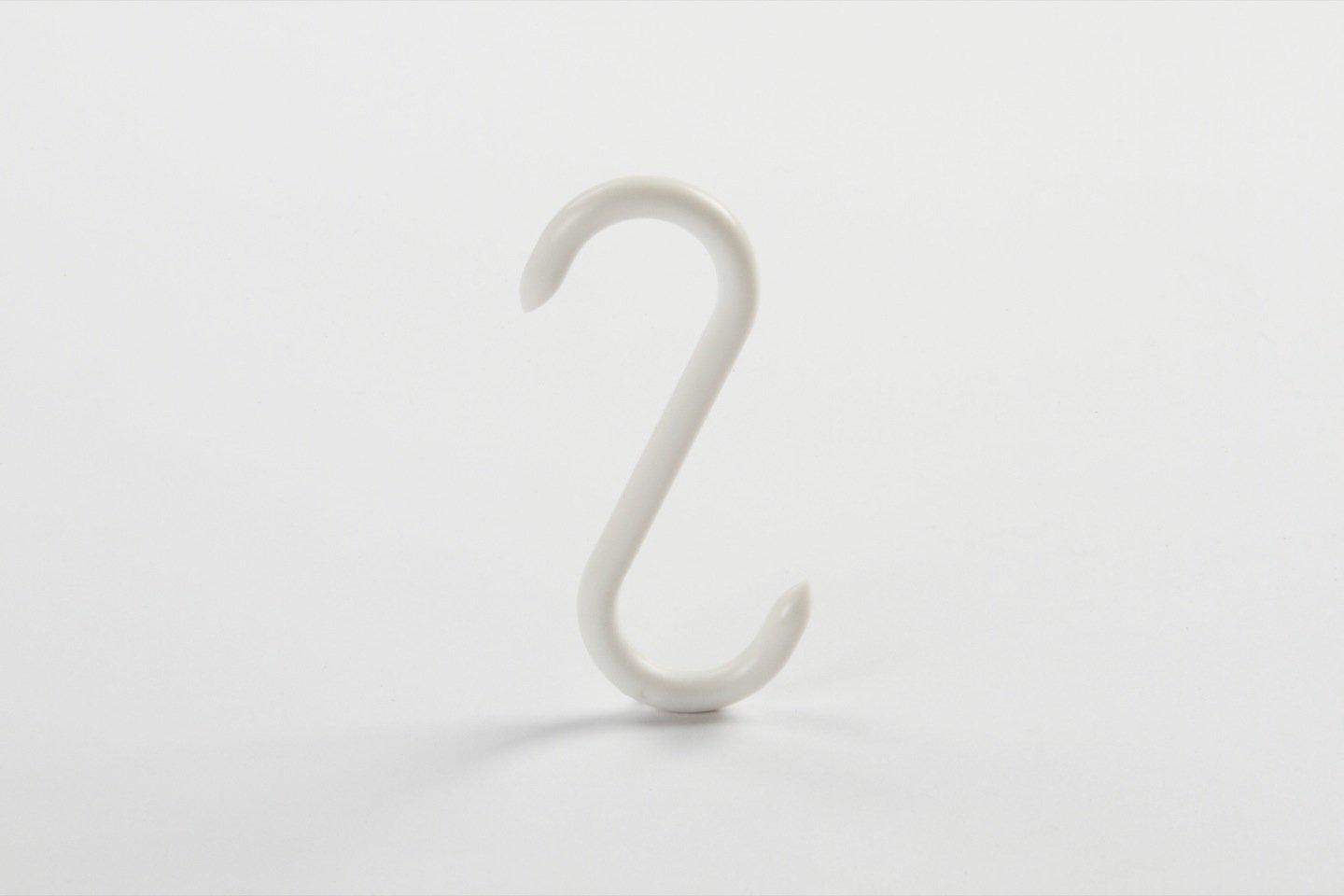 Crown National Nylon Biltong Hooks - Pack of 25 White Plastic Hooks for Biltong, Beef Jerky & Maker