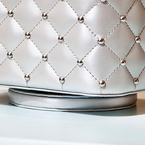 UnionBasic PU Leather Crocodile Pattern 360 Degrees Rotatable Remote Control/Controller Organizer, Spinning TV Guide/Mail/Media Desktop Organizer Caddy Holder (Silver w/Pearl)