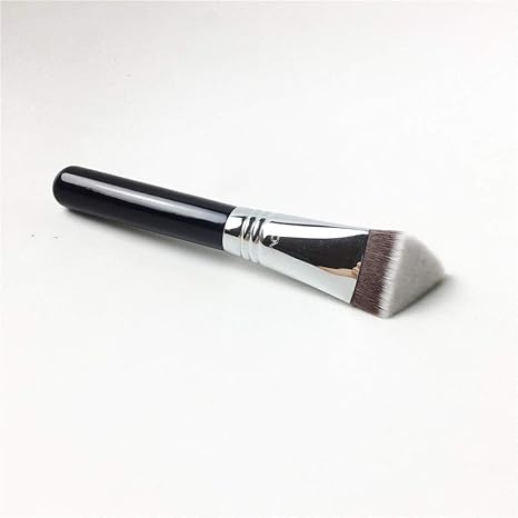 dense concealer brush