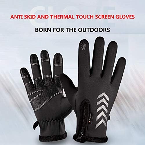 Pair of winter gloves for outdoor activities with extra grip, suitable for climbing and working, featuring anti-slip material.