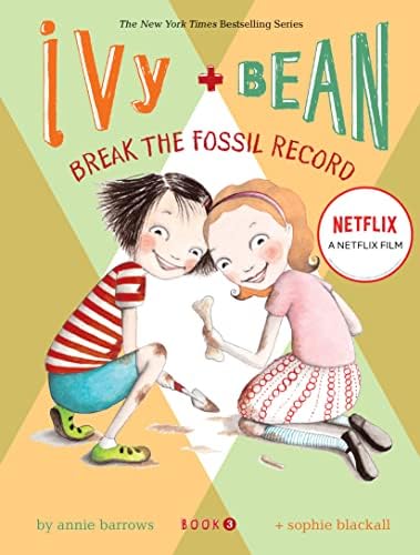 Amazon.com: Ivy & Bean Boxed Set: Books 7- 9: 8601419662319