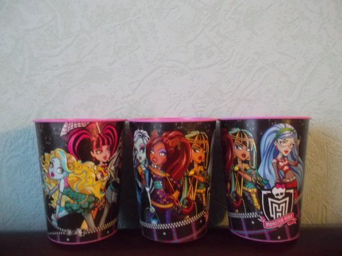 Hallmark's Monster High 16 oz Plastic Souvenir Cup Outfit Print
