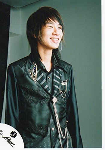 KAT-TUN 【公式写真】・・ 中丸雄一 ジャニーズ公式 生写真【スリーブ付 128の買取価格・相場 | ウリドキ