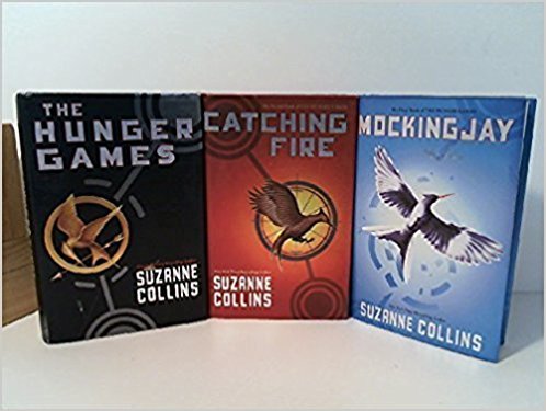 [(The Hunger Games Trilogy Box Set )] [Author: Suzanne Collins] [Nov-2011]