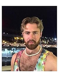 Morvally - Gargantilla de concha de puka hecha a mano, ajustable, color blanco, con diseño de chips de almeja blanca