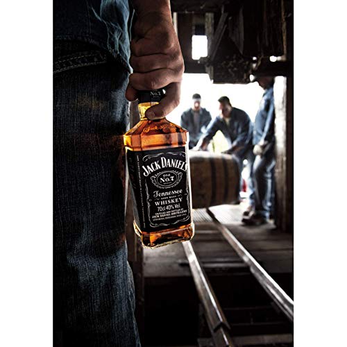 Jack Daniel's Sour Mash Tennessee Whiskey LEGACY EDITION No. 3 - GREY DESIGN 43% Vol. 0,7l in Geschenkbox – Bild 4