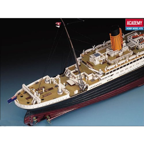 Academy The White Star Liner Titanic