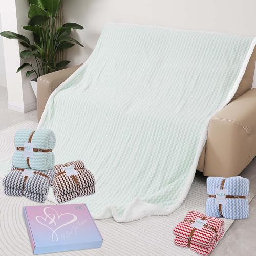GCQC Sherpa Fleece Blanket, Checkered Grid Warmer