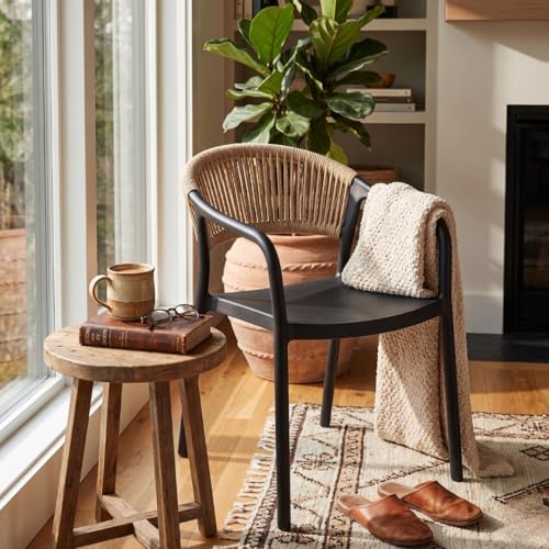 MARCOLO Chair with Arms, Outdoor Plastic Dining Armchair, Weather & UV Resistant Patio Chair for Balcony, Garden, Kitchen & Indoor Outdoor Use, Modern Rope-Style Design, 41x53.5x82cm (Black)