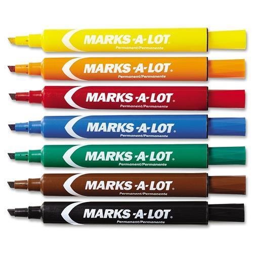 24800 Avery Marks-A-Lot EverBold Flipchart Markers - Chisel Marker Point Style - Black, Blue, Orange, Green, Purple, Yellow, Red, Brown Ink - 12 / Set