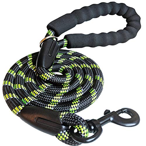 iYoShop Strong Dog Leash with Comfortable Padded Handle and Highly Reflective Threads for Small and Medium Dogs (3/8" X 6FT, Black/Green)