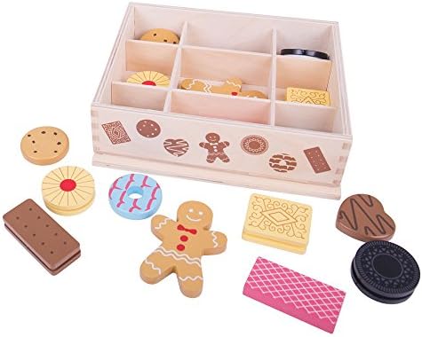 wooden biscuit set