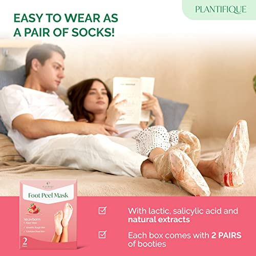 Plantifique Foot Peel Mask – 2 Pairs Exfoliating & Dermatologically Tested Foot Treatment, Removes Dead Skin & Repairs Heels for Soft Feet – Strawberry Scent, Gift for Women & Men
