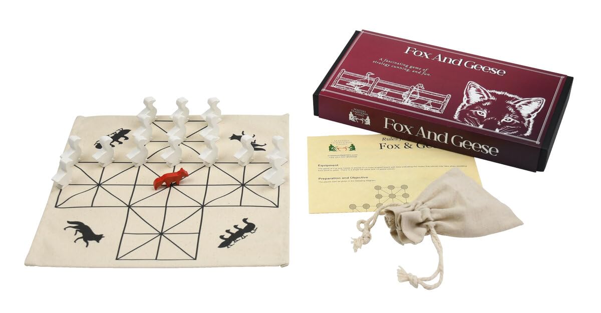 Medieval Fox and Geese Game - Cloth Board And Wooden Pieces - Historical Games - Medieval Board Games