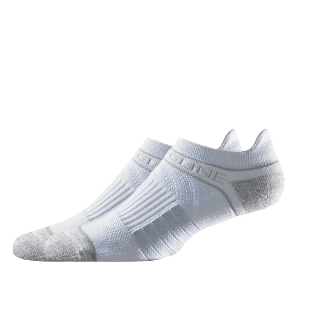 Calcetines Strideline básicos de corte bajo | Acolchado de hilo de cuatro capas, compresión directa y amortiguación por zonas, 1 paquete (blanco, mediano/grande)