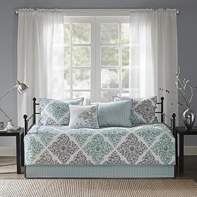trundle bed comforter size