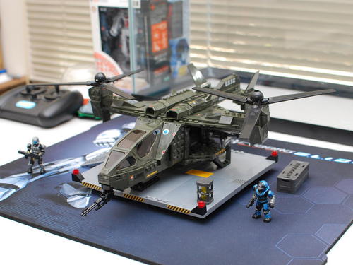 mega bloks halo falcon