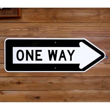 Amazon トラフィックサイン One Way Arrow 一方通行 矢印