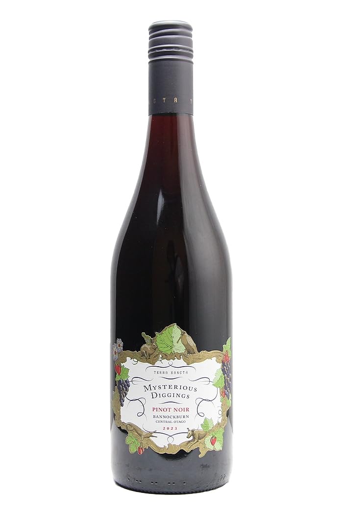 ミステリアス ディギングス ピノ ノワール 2023 テラ サンクタ 【昨年分は1800本が瞬く間に完売！】 Mysterious Diggings Pinot Noir Terra Sancta [ 赤ワイン 辛口 ミディアムボディ ニュージーランド セントラル オタゴ 750ml 瓶 ]