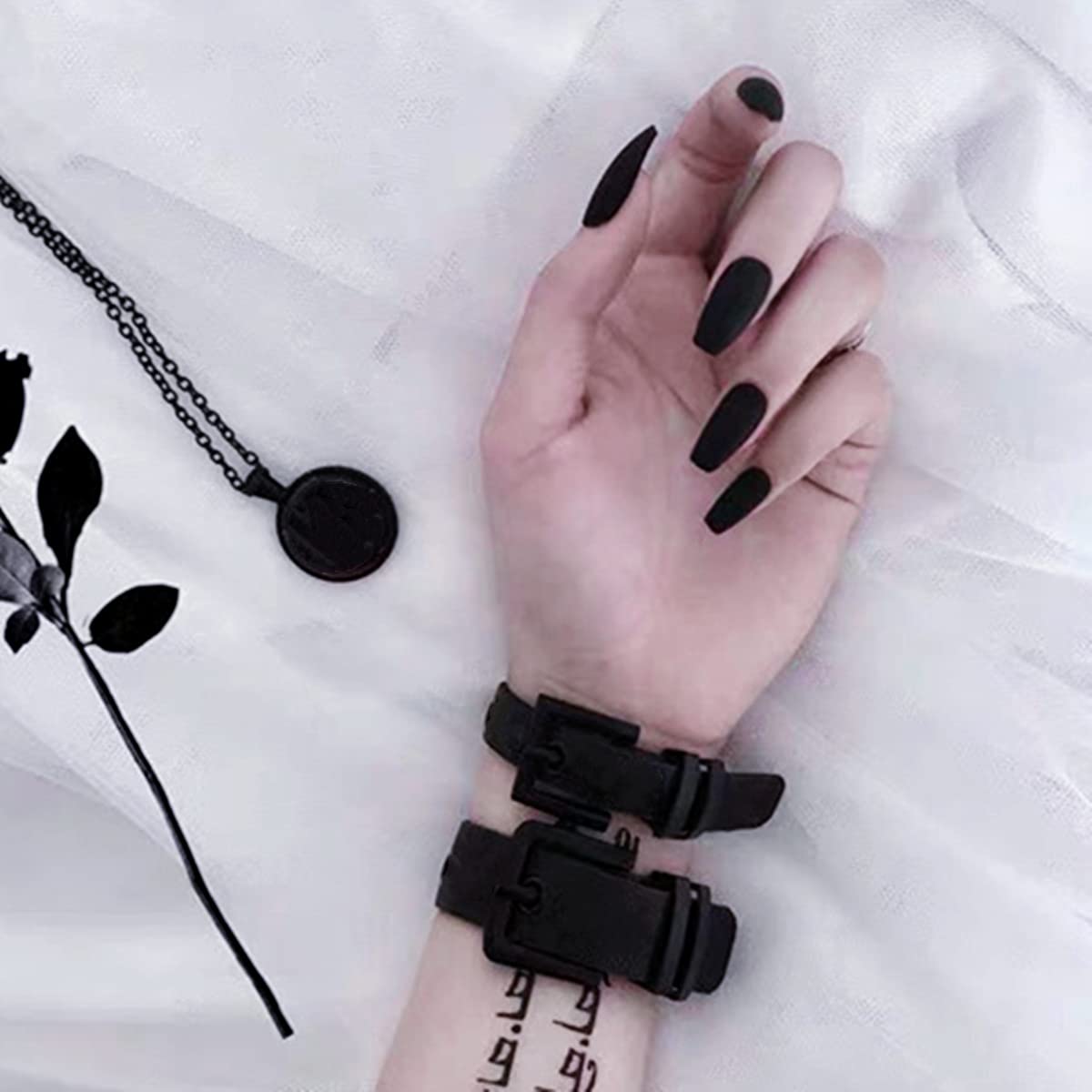 Umillars 24pcs Pure Color Coffin Nails Matte False Gel Nails Art Tips Sets Full Cover Medium False Nails for Ballerina Cosplay Office Lady (Black)… - Image 3