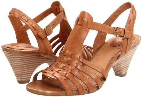 clarks artisan sandals amazon