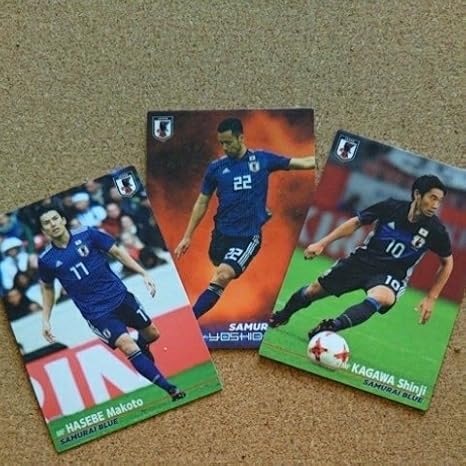 Amazon カルビー サッカー日本代表18カード 香川真司 長谷部誠 吉田麻也 サッカーチップス アイドル 芸能人グッズ 通販