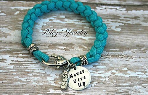 Never Give Up 26.2 Marathon Shoe Paracord Bracelet Running Run Bracelet Jewelry half marathon - Women's bracelet - Pick your paracord color - Womens paracord bracelet - Charm bracelet - Womens jewelry