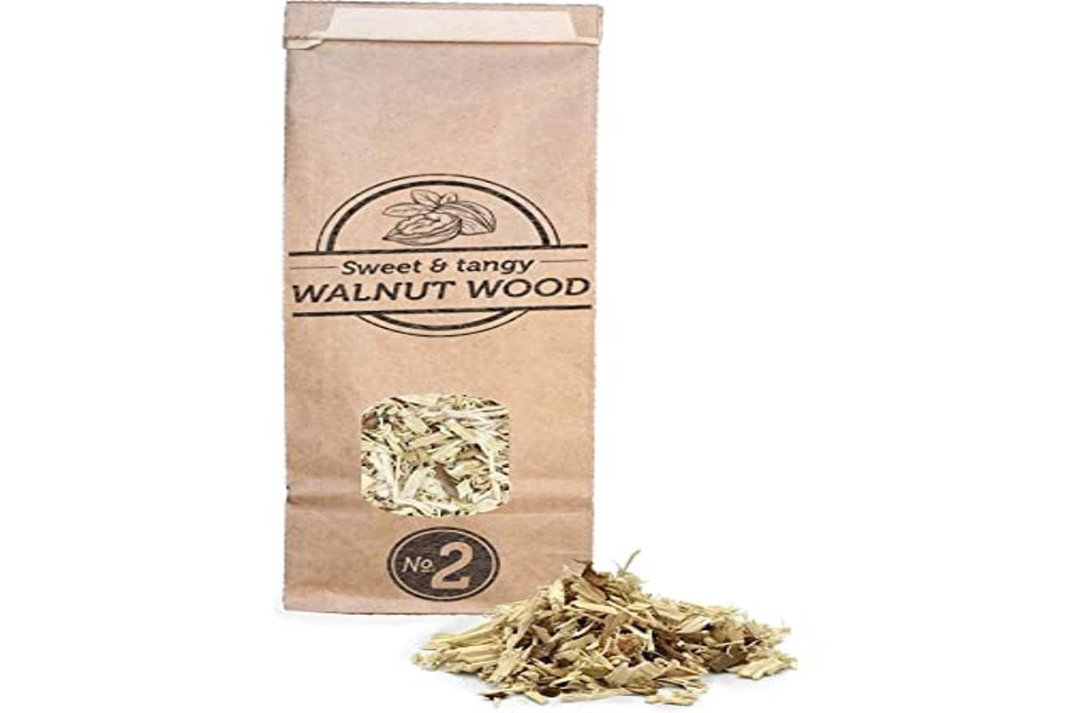 Smokey Olive Wood 500 mL Walnut Wood Chips for BBQ and Smoking, Size No. 2: 5 mm-1 cm