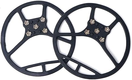 Amazon Co Jp 多機能ノンスリップアイスグリップハイキング屋外ポータブルアイスグリップ2セット冬5本の歯ノンスリップ氷クリップ高強度 金属 ゴム材料ノンスリップブーツ氷スプリント ホーム キッチン
