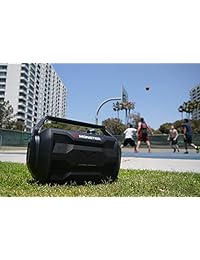 Monster NOMAD   Parlante portátil de 30 W, 30 horas de duración con Bluetooth, resistente a la intemperie (IPX4), entrada auxiliar, entrada de micrófono, radio FM y cargador de USB para dispositivos portátiles (color negro)