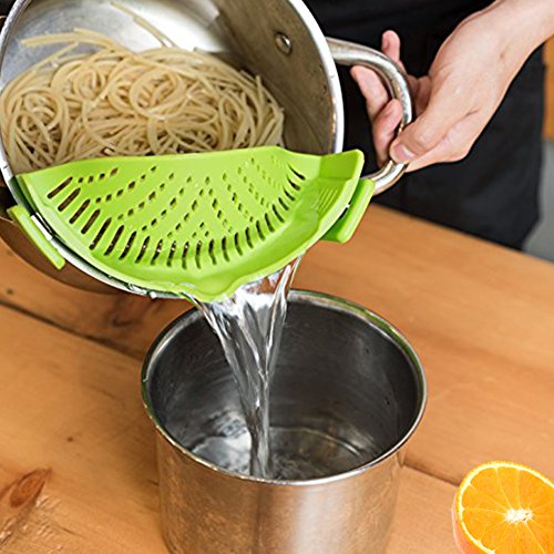 Qiyun Clip-on Green Silicone Pasta Snap Strainer Dishwasher Safe Colander Universal Size Fit Most Pans Suitable for Draining Pasta Vegetables Potatoes etc