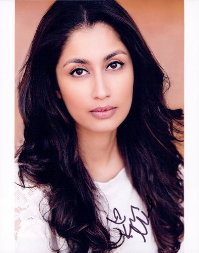 Karishma Ahluwalia autographed photo