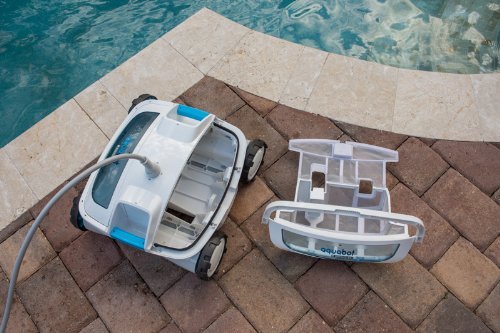Aquabot ABREEZ4 X-Large Breeze with Scrubbers Robotic Pool Cleaner for Above-Ground and In-Ground Pools (Certified Refurbished)