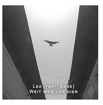 Weit Weg Von Hier Feat Bene Lea Amazon De Musik