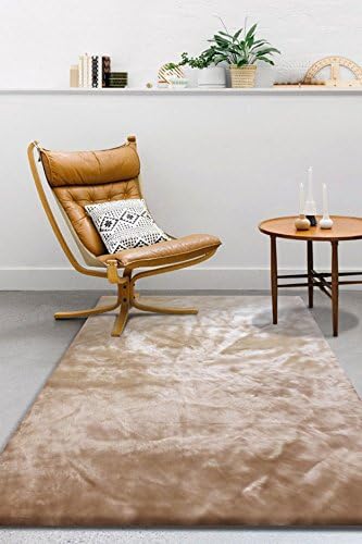 CHIC RUGZ 5 X 5 X 7SHEEPSKINBEIGE Faux Sheep Fur with Suede Backing (5’ x 7’), 5' x 7', Beige
