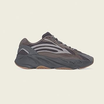 yeezy boost 700 amazon