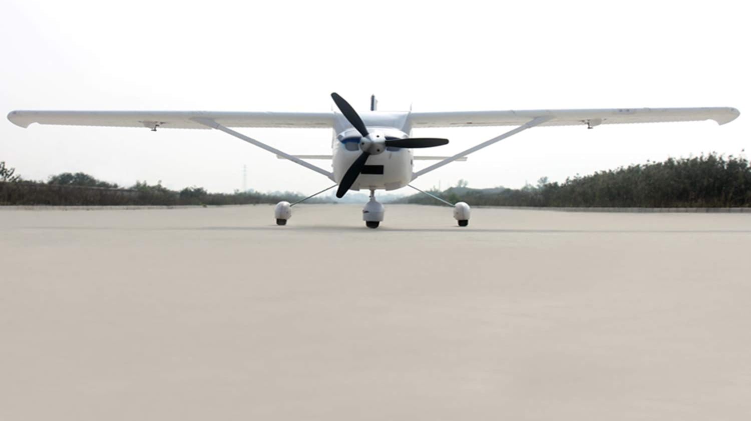dynam cessna 182