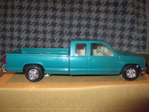 #8130 Ertl 1993 Chevrolet C-1500 Extended Cab,Teal Green Metallic Plastic Promo ,Fully Assembled by AMT Ertl