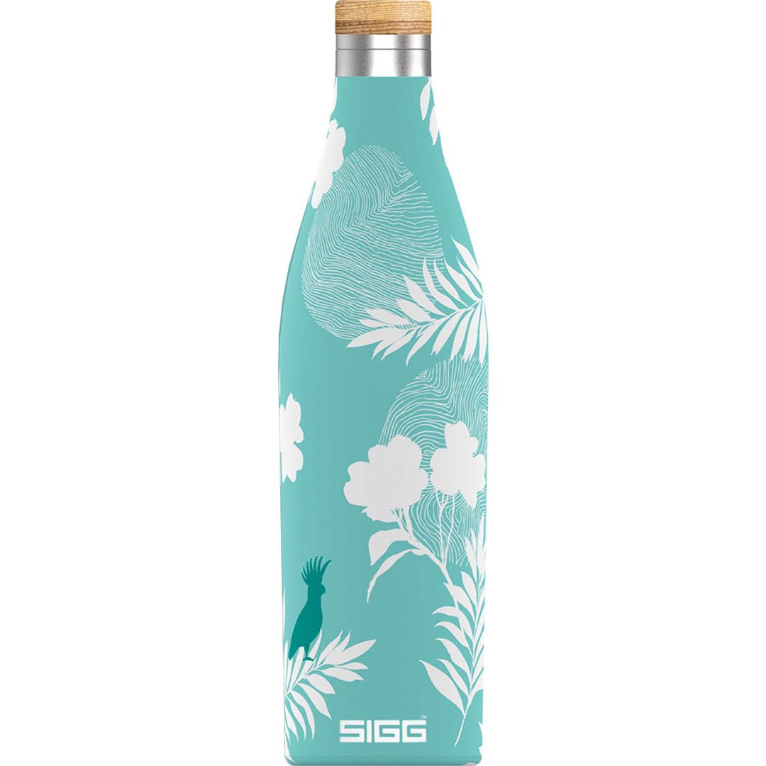 SIGG - Insulated Water Bottle - Meridian - Leakproof - Extra Slim - BPA Free - Plastic Free - Double Walled 18/8 Stainless Steel - Bamboo Screw Top - Glacier - 0.5 L
